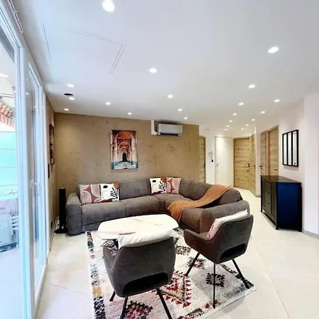 4 Pieces Luxueux Apartment